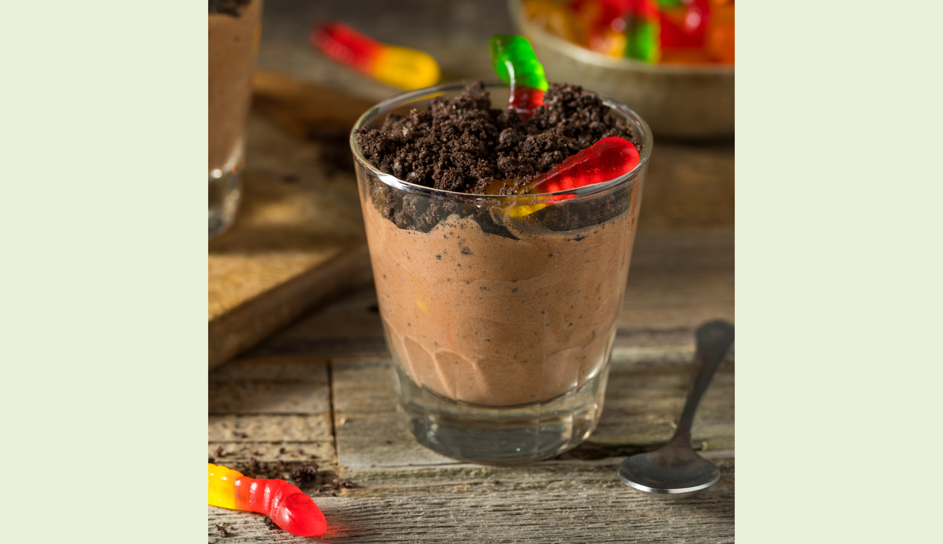 Healthy 'Dirt' Cup Dessert