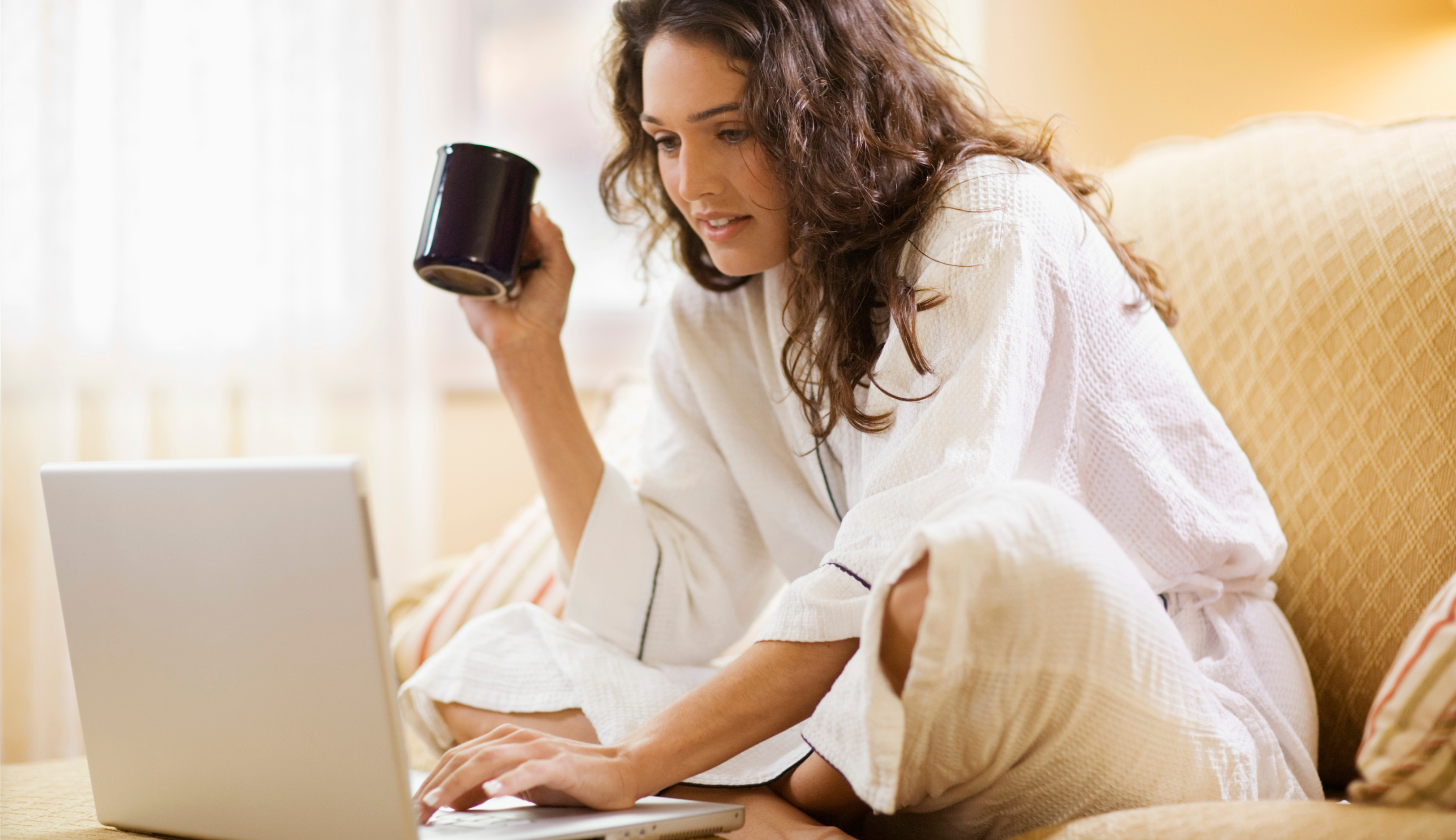 4 Things to Avoid When Choosing Women’s Multivitamins